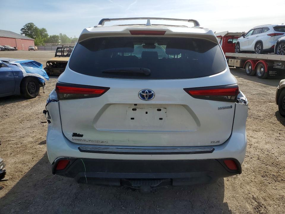 2023 Toyota Highlander Hybrid მანქანა იყიდება აუქციონზე, vin: 5TDKBRCH7PS136657, აუქციონის ნომერი: 55647726