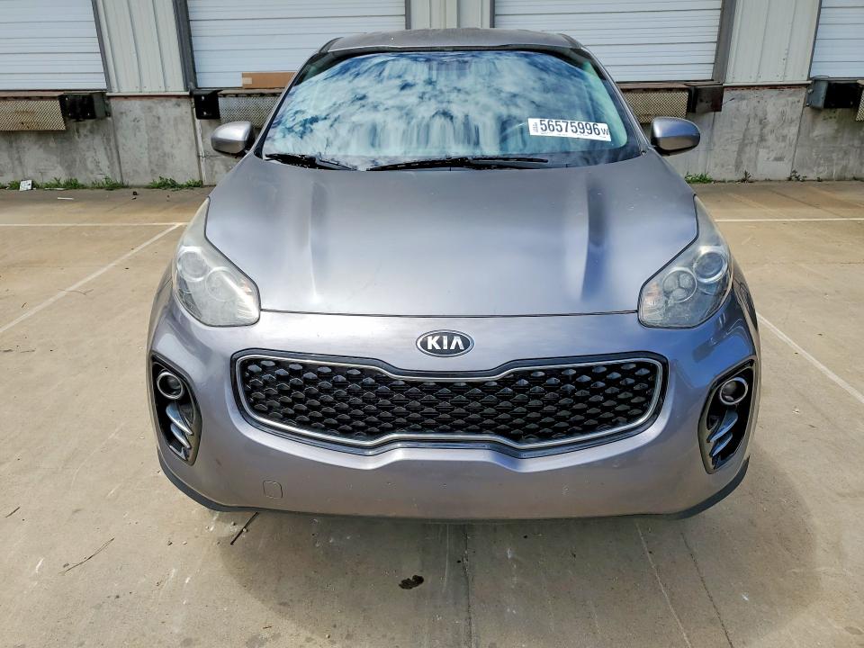 56575996 :رقم المزاد ، KNDPMCAC2H7288345 vin ، 2017 Kia Sportage مزاد بيع