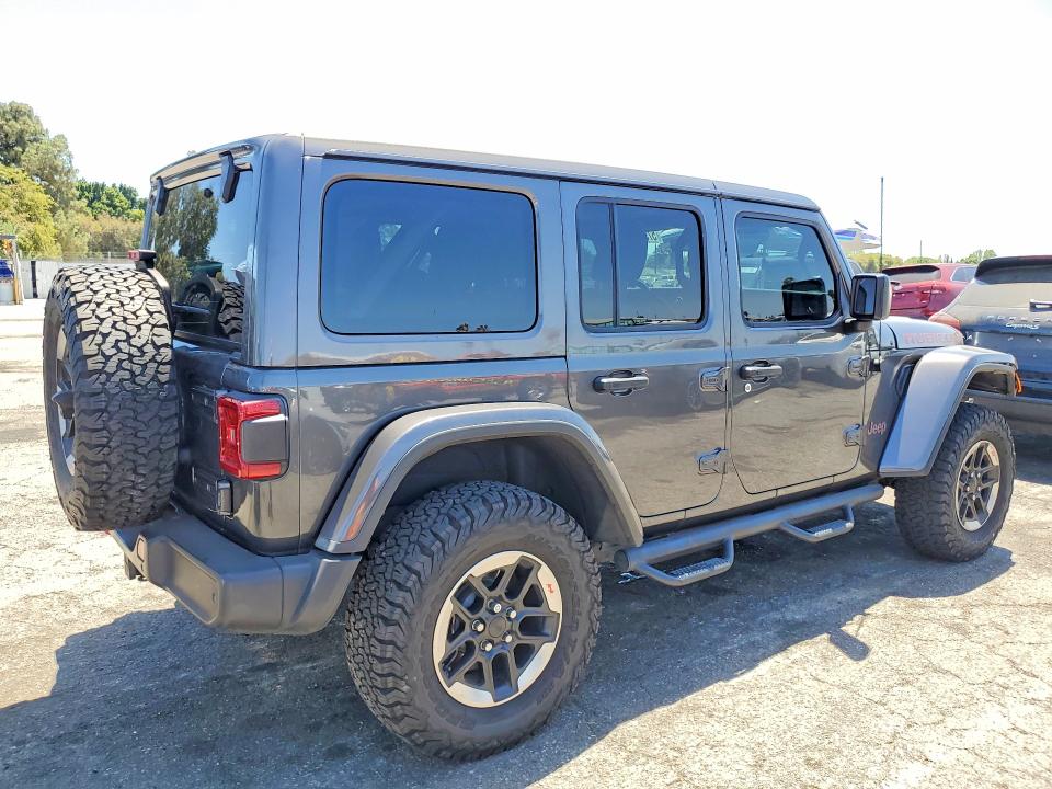 57554166 :رقم المزاد ، 1C4HJXFN1JW314556 vin ، 2018 Jeep Wrangler Unlimited مزاد بيع