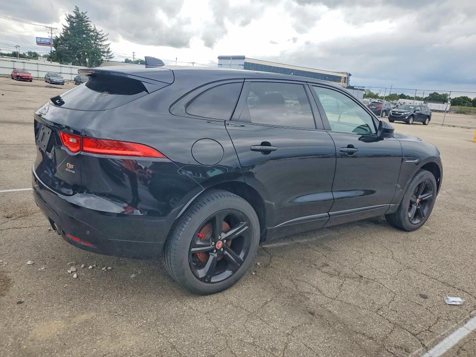 58380816 :رقم المزاد ، SADCM2BV2HA074195 vin ، 2017 Jaguar F-pace مزاد بيع