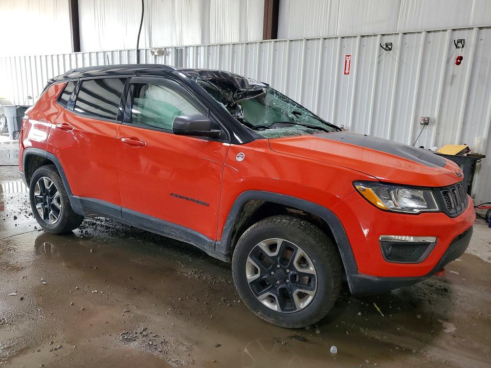 2018 Jeep Compass მანქანა იყიდება აუქციონზე, vin: 3C4NJDDB5JT130267, აუქციონის ნომერი: 56515446