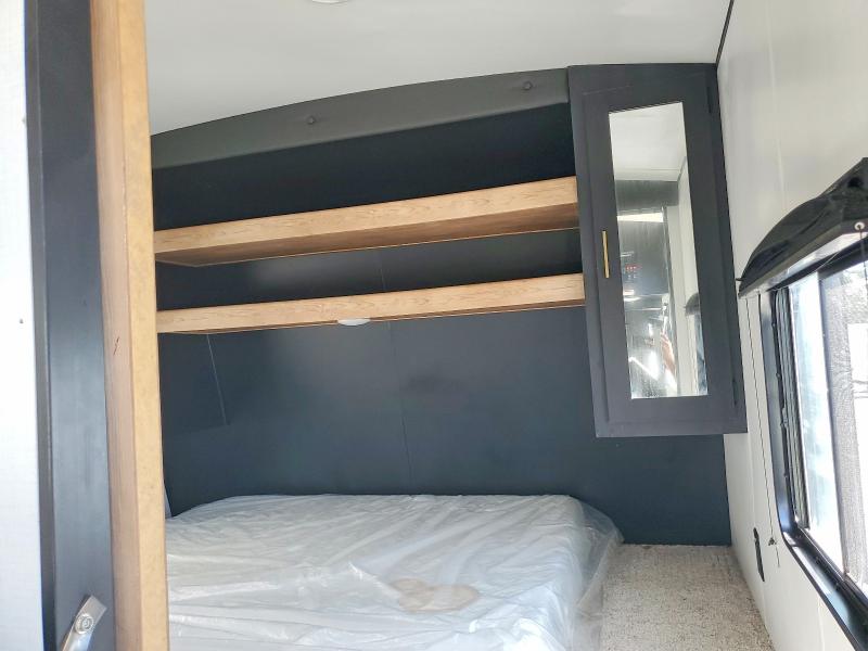 58944086 :رقم المزاد ، 4YDTSGP25N3100377 vin ، 2022 Keystone Rv Springdale مزاد بيع