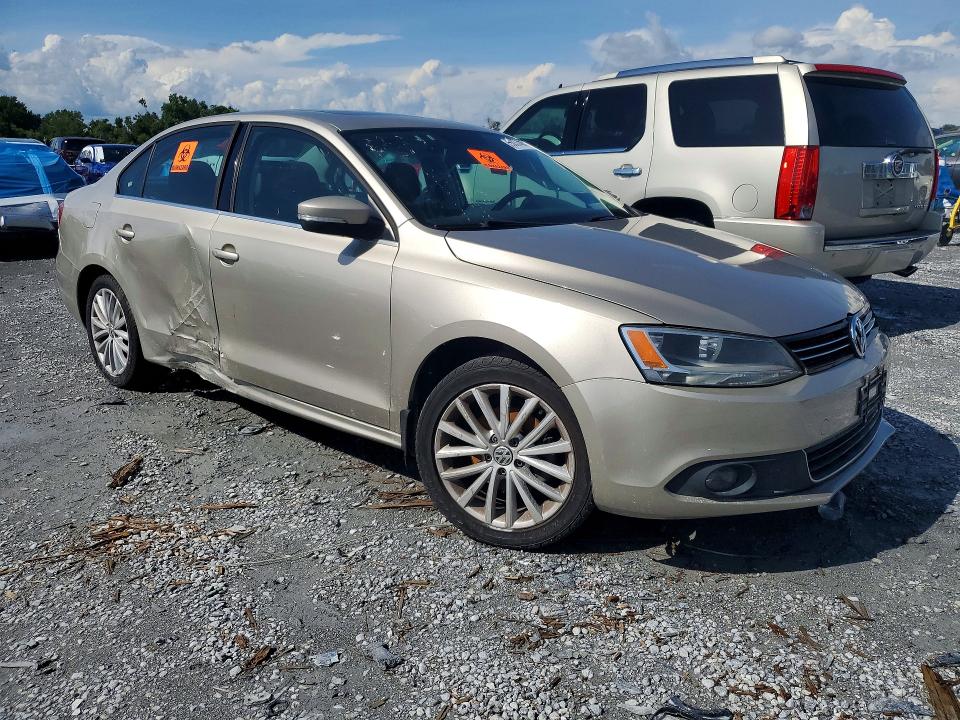 55037406 :رقم المزاد ، 3VW3L7AJXDM213011 vin ، 2013 Volkswagen Jetta مزاد بيع