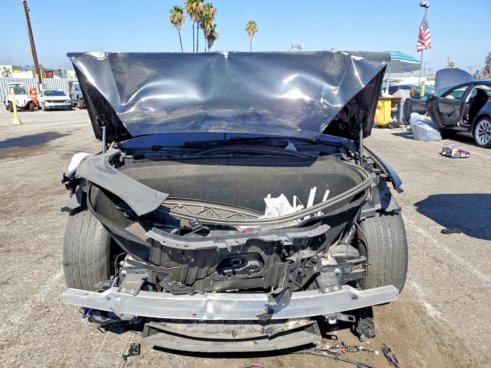 59118486 :رقم المزاد ، 7SAXCBE59NF328860 vin ، 2022 Tesla Model X مزاد بيع