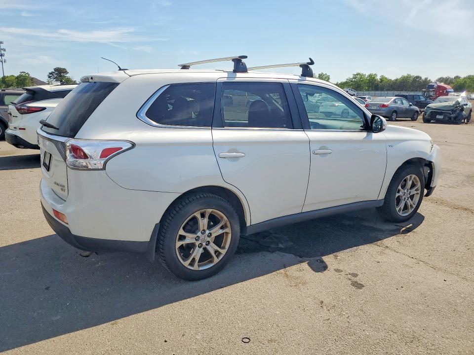 55728826 :رقم المزاد ، JA4JZ4AX7EZ013502 vin ، 2014 Mitsubishi Outlander مزاد بيع