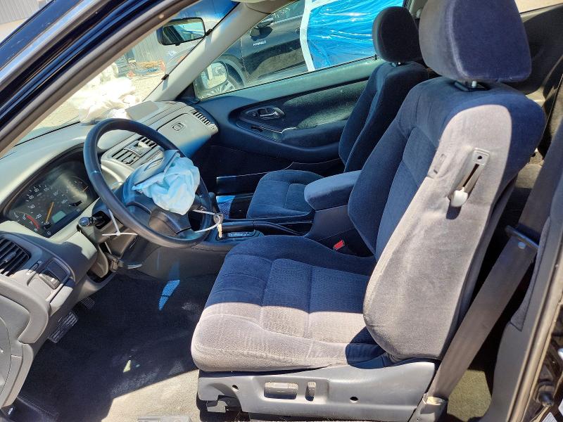 56755526 :رقم المزاد ، 1HGCG2242YA020813 vin ، 2000 Honda Accord مزاد بيع