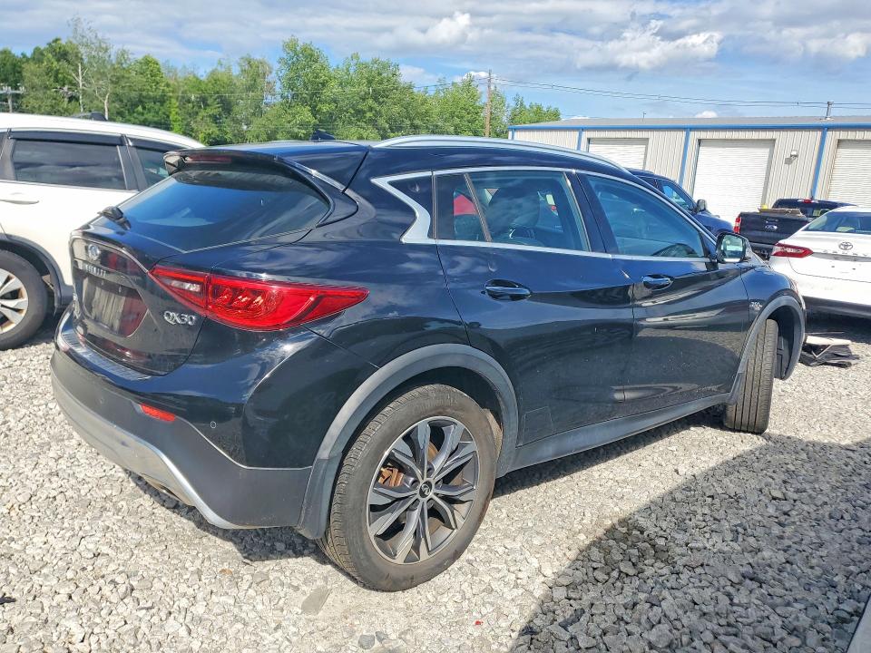 Продаж на аукціоні авто 2017 Infiniti Qx30, vin: SJKCH5CR5HA022592, номер лоту: 57896466
