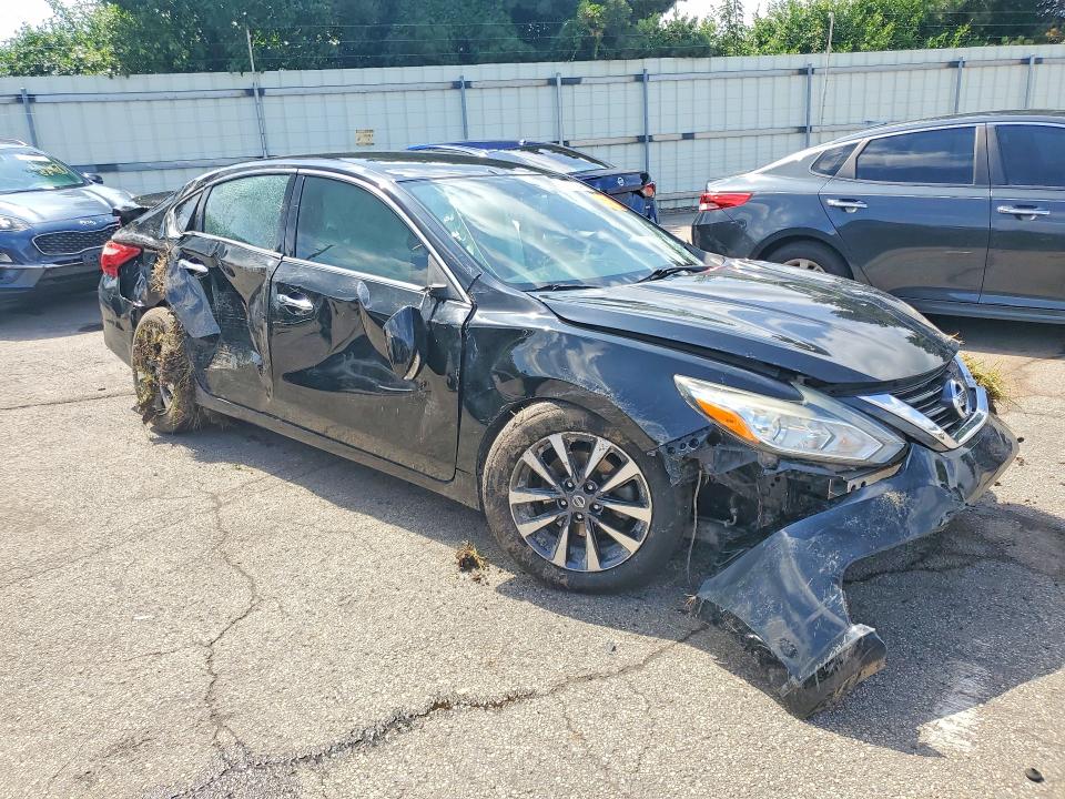Продаж на аукціоні авто 2017 Nissan Altima, vin: 1N4AL3APXHC184212, номер лоту: 59232946