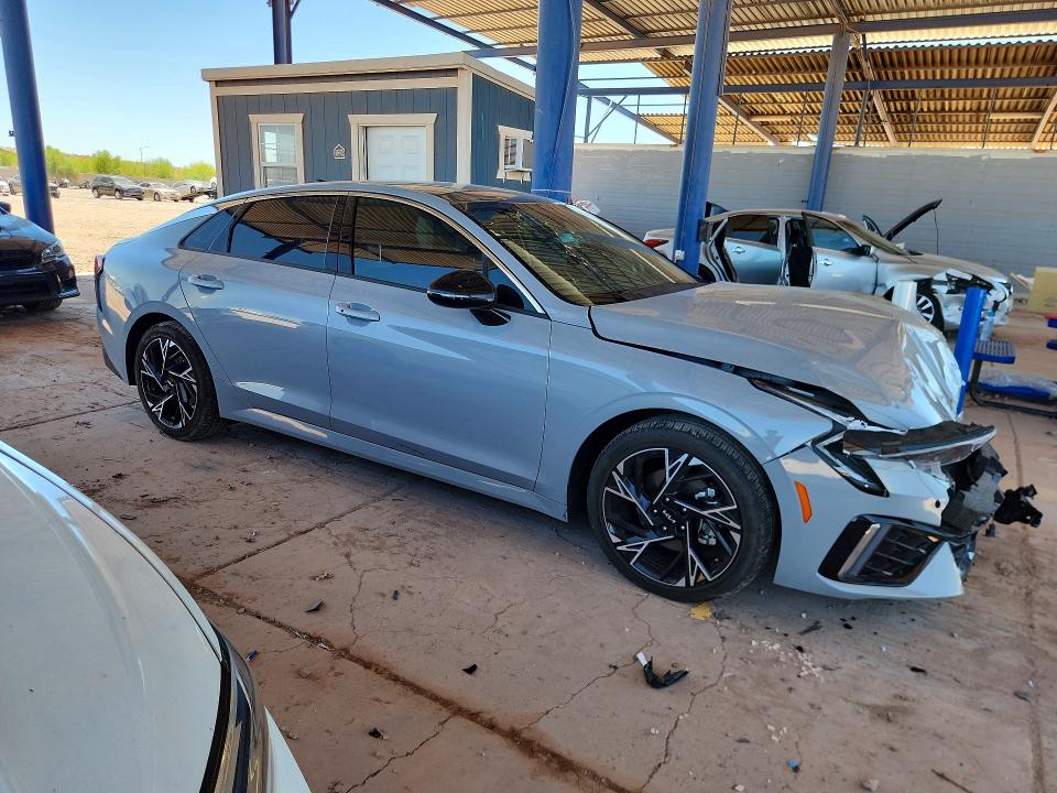 2025 Kia K5 მანქანა იყიდება აუქციონზე, vin: KNAG64J72S5326983, აუქციონის ნომერი: 85631725