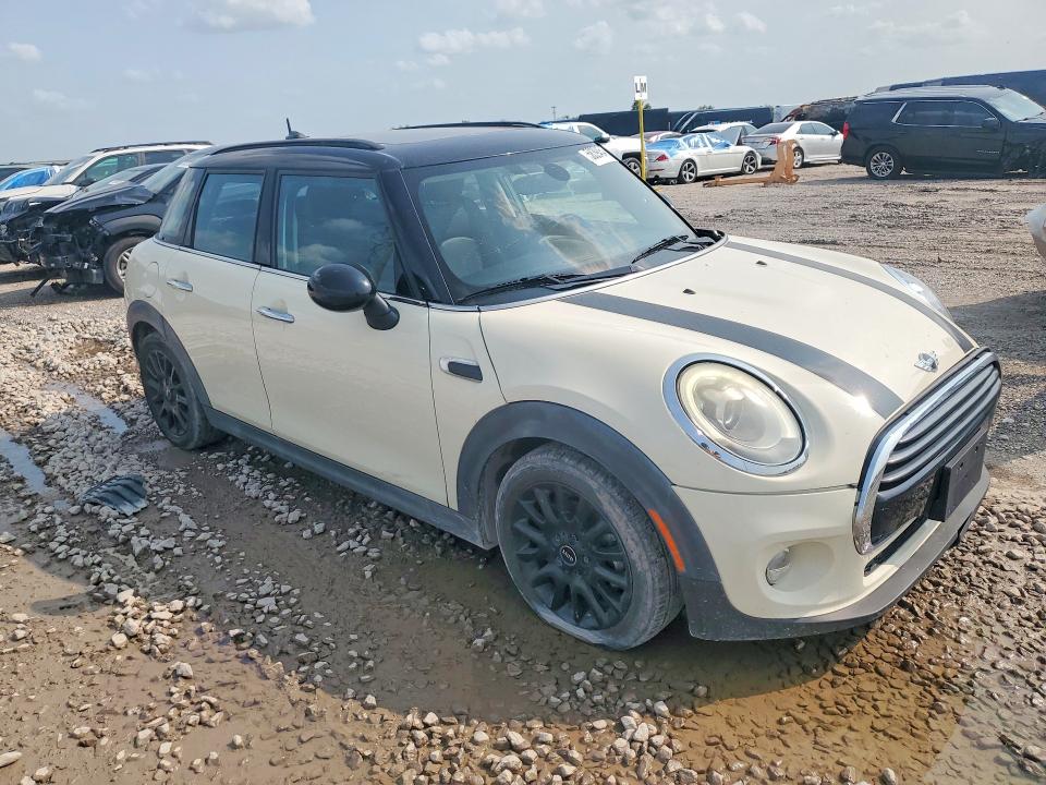 58394546 :رقم المزاد ، WMWXU1C5XG2D12096 vin ، 2016 Mini Cooper مزاد بيع