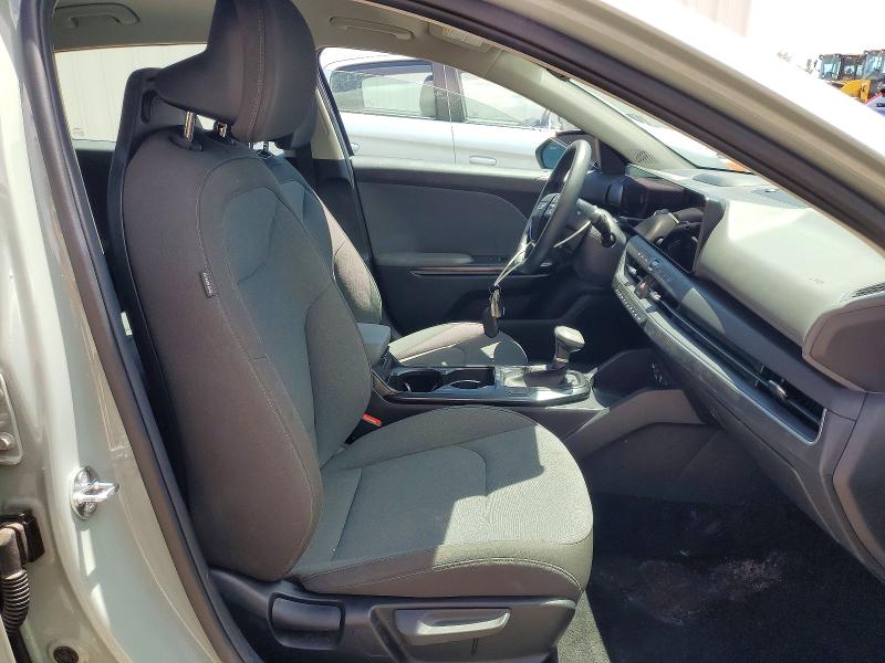 2025 Kia K4 მანქანა იყიდება აუქციონზე, vin: 3KPFT4DEXSE141747, აუქციონის ნომერი: 57905956