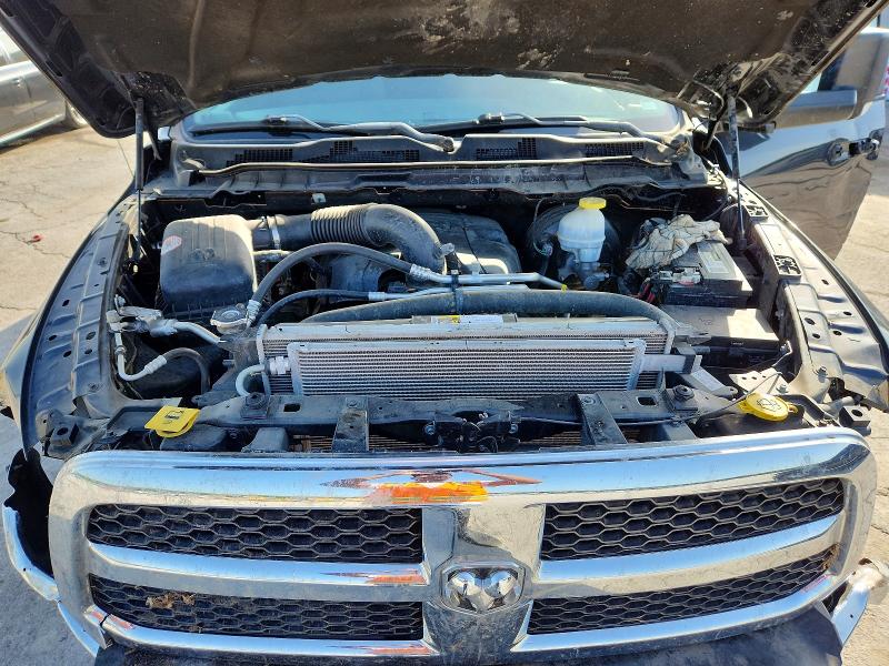 58706986 :رقم المزاد ، 1C6RR6TT3KS572071 vin ، 2019 Ram 1500 Classic مزاد بيع
