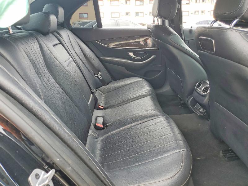 56464766 :رقم المزاد ، WDDZF4JB4KA517429 vin ، 2019 Mercedes-benz E مزاد بيع