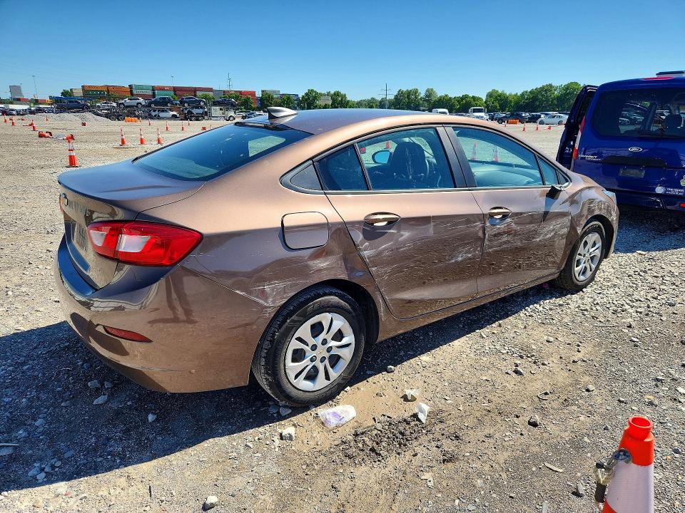 Продажа на аукционе авто 2019 Chevrolet Cruze, vin: 1G1BC5SM8K7118569, номер лота: 53015116