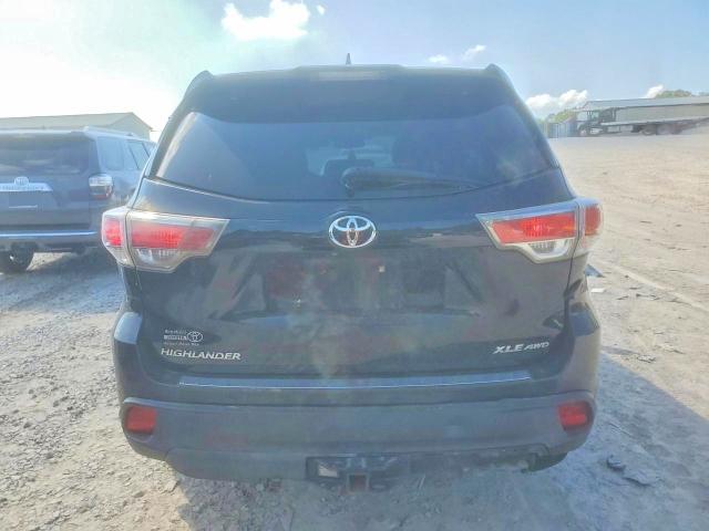 Продажа на аукционе авто 2015 Toyota Highlander, vin: 5TDJKRFH2FS148284, номер лота: 56704316