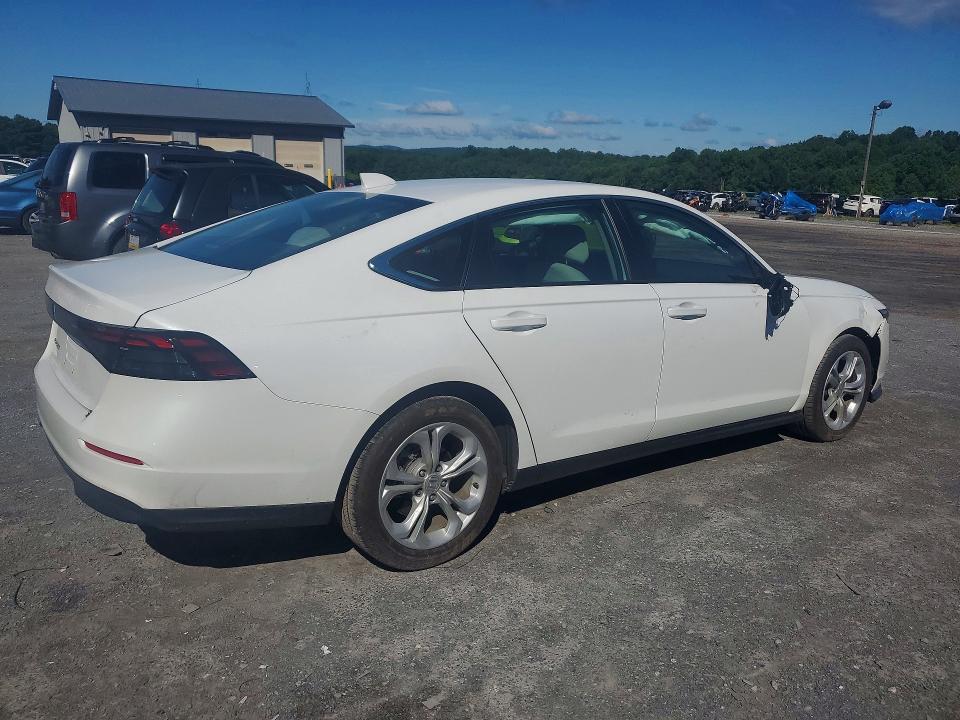 56993836 :رقم المزاد ، 1HGCY1F22RA038858 vin ، 2024 Honda Accord مزاد بيع