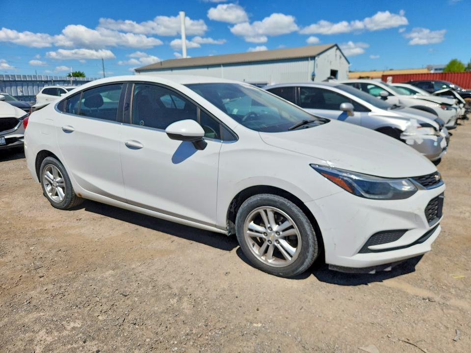 55239836 :رقم المزاد ، 3G1BE5SM7GS598185 vin ، 2016 Chevrolet Cruze مزاد بيع