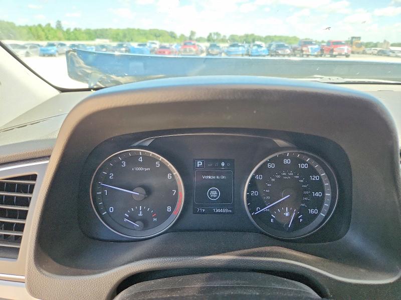 Auction sale of the 2017 Hyundai Elantra, vin: 5NPD84LF2HH017124, lot number: 56873436