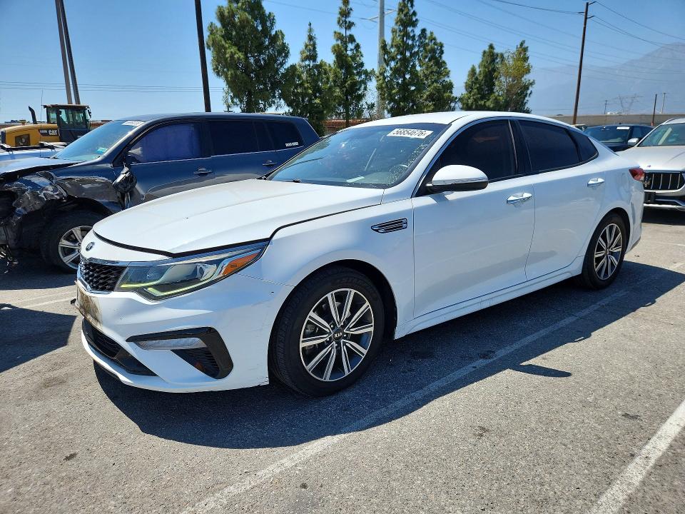 56854676 :رقم المزاد ، 5XXGU4L1XLG399372 vin ، 2020 Kia Optima مزاد بيع