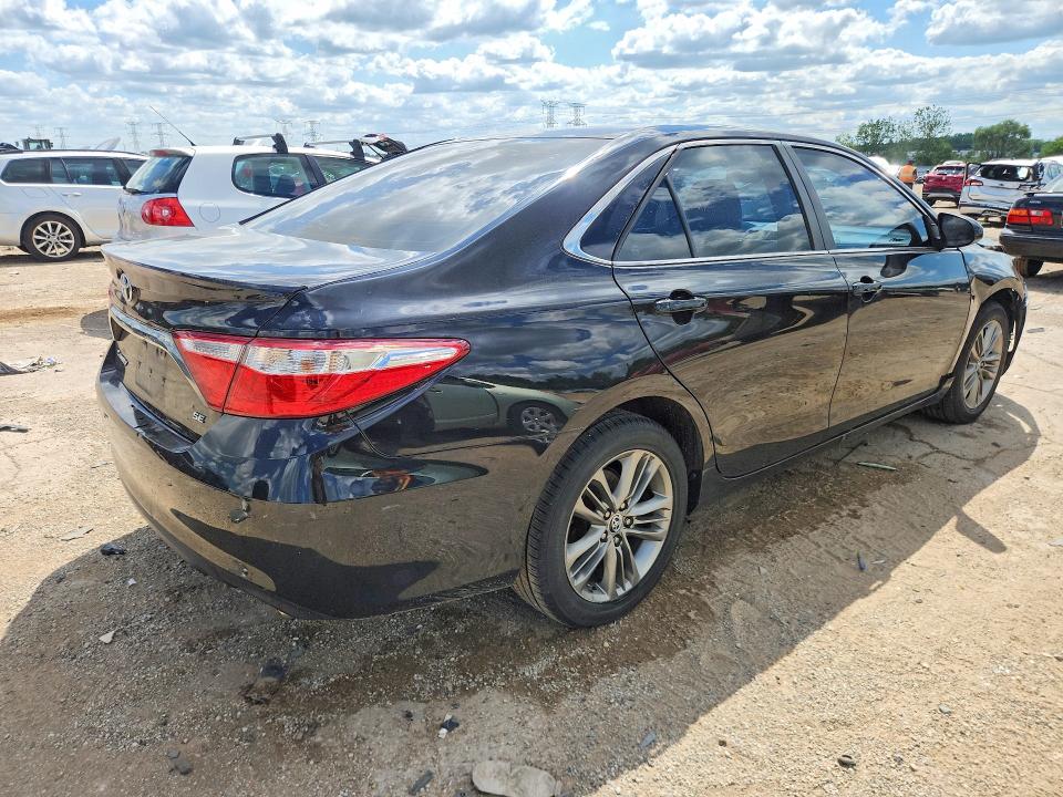 2015 Toyota Camry მანქანა იყიდება აუქციონზე, vin: 4T1BF1FK1FU978140, აუქციონის ნომერი: 57010236