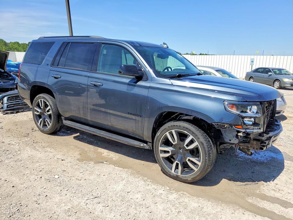 55942676 :رقم المزاد ، 1GNSKBKC8LR291621 vin ، 2020 Chevrolet Tahoe مزاد بيع