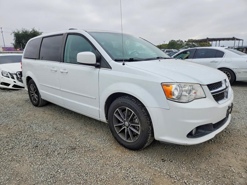 2017 Dodge Grand Caravan მანქანა იყიდება აუქციონზე, vin: 2C4RDGCG4HR805787, აუქციონის ნომერი: 55615096