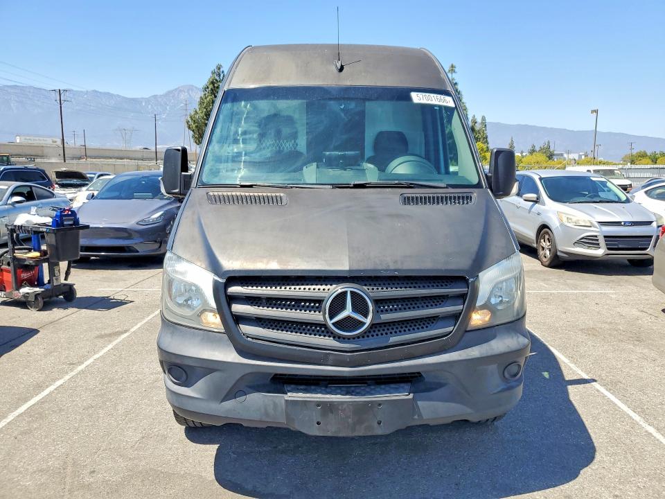57001666 :رقم المزاد ، WD3PE8CDXGP317342 vin ، 2016 Mercedes Benz Sprinter مزاد بيع