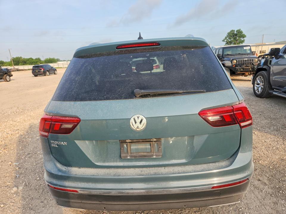 58513066 :رقم المزاد ، 3VV3B7AX0KM159050 vin ، 2019 Volkswagen Tiguan مزاد بيع