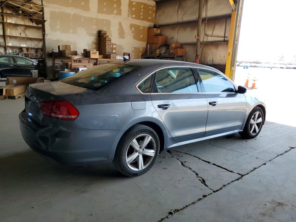 57361726 :رقم المزاد ، 1VWBP7A31CC043493 vin ، 2012 Volkswagen Passat مزاد بيع