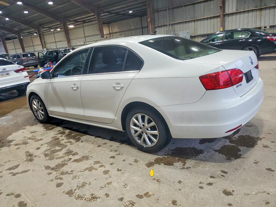 57010836 :رقم المزاد ، 3VWDX7AJ6DM373024 vin ، 2013 Volkswagen Jetta مزاد بيع