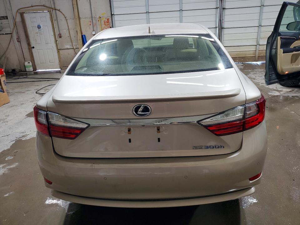57390916 :رقم المزاد ، JTHBW1GG9G2110638 vin ، 2016 Lexus Es مزاد بيع