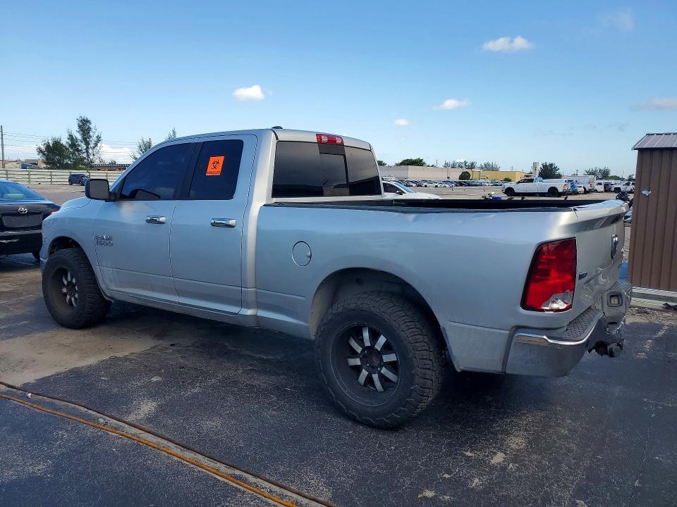 58235246 :رقم المزاد ، 1C6RR7GG4JS300632 vin ، 2018 Ram 1500 مزاد بيع