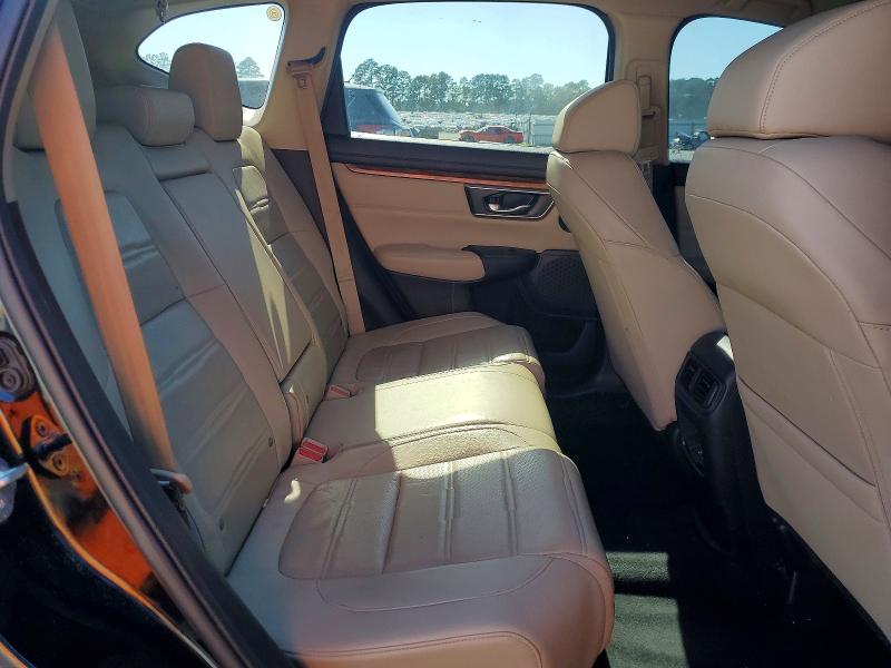 56294366 :رقم المزاد ، 2HKRW2H82JH667636 vin ، 2018 Honda Cr-v مزاد بيع