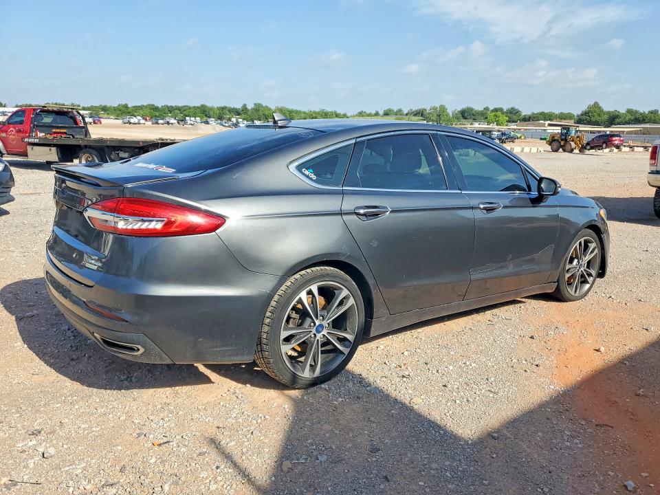 59138946 :رقم المزاد ، 3FA6P0K90KR253250 vin ، 2019 Ford Fusion مزاد بيع