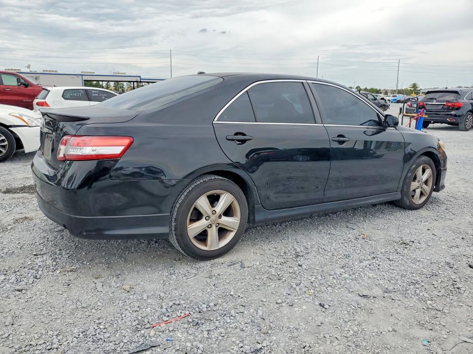 56755776 :رقم المزاد ، 4T1BF3EK3BU690157 vin ، 2011 Toyota Camry مزاد بيع
