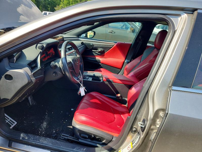 56614086 :رقم المزاد ، 58ABZ1B15KU005852 vin ، 2019 Lexus Es مزاد بيع