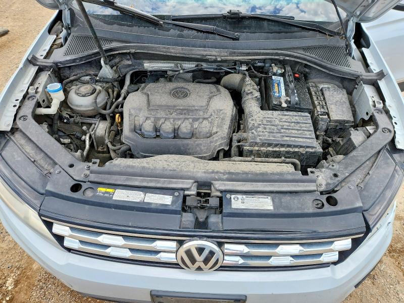 57402446 :رقم المزاد ، 3VV2B7AX4JM022574 vin ، 2018 Volkswagen Tiguan مزاد بيع