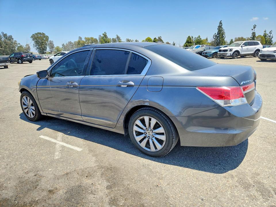 58906886 :رقم المزاد ، 1HGCP2F80BA015579 vin ، 2011 Honda Accord مزاد بيع
