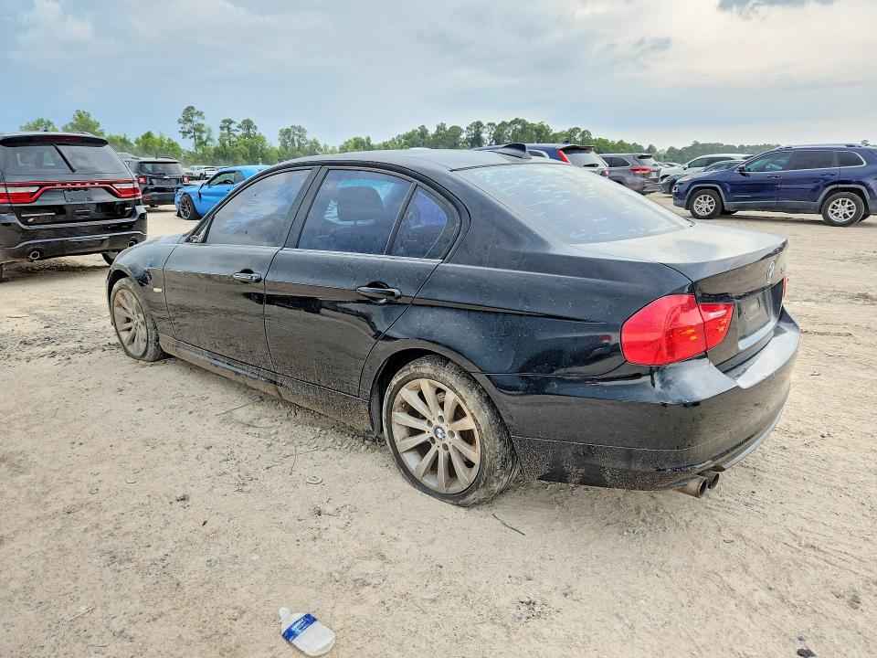 58076956 :رقم المزاد ، WBAPH7C50BE130838 vin ، 2011 Bmw 328 مزاد بيع