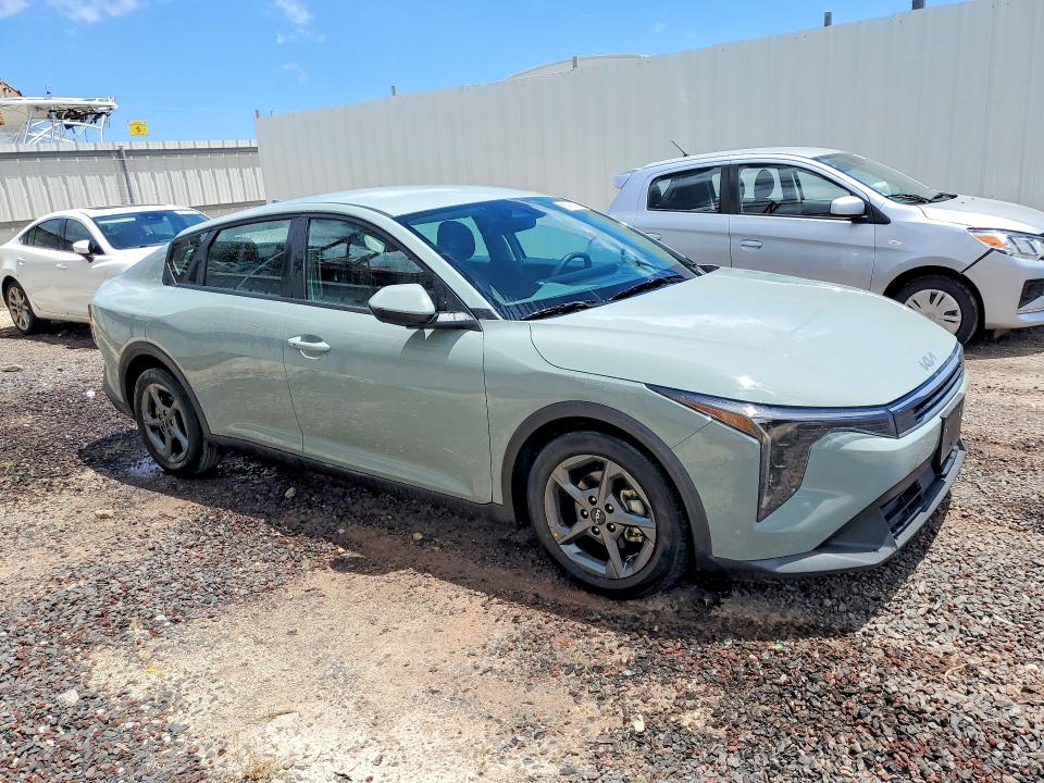 2025 Kia K4 მანქანა იყიდება აუქციონზე, vin: 3KPFT4DEXSE141747, აუქციონის ნომერი: 57905956