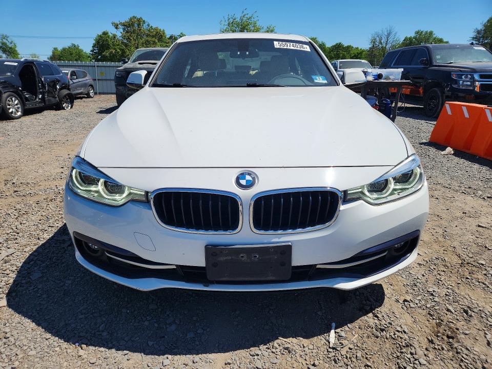 2018 Bmw 330 მანქანა იყიდება აუქციონზე, vin: WBA8D9G54JNU67128, აუქციონის ნომერი: 55974036