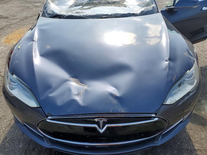 Продажа на аукционе авто 2015 Tesla Model S, vin: 5YJSA1H24FF081774, номер лота: 59665716