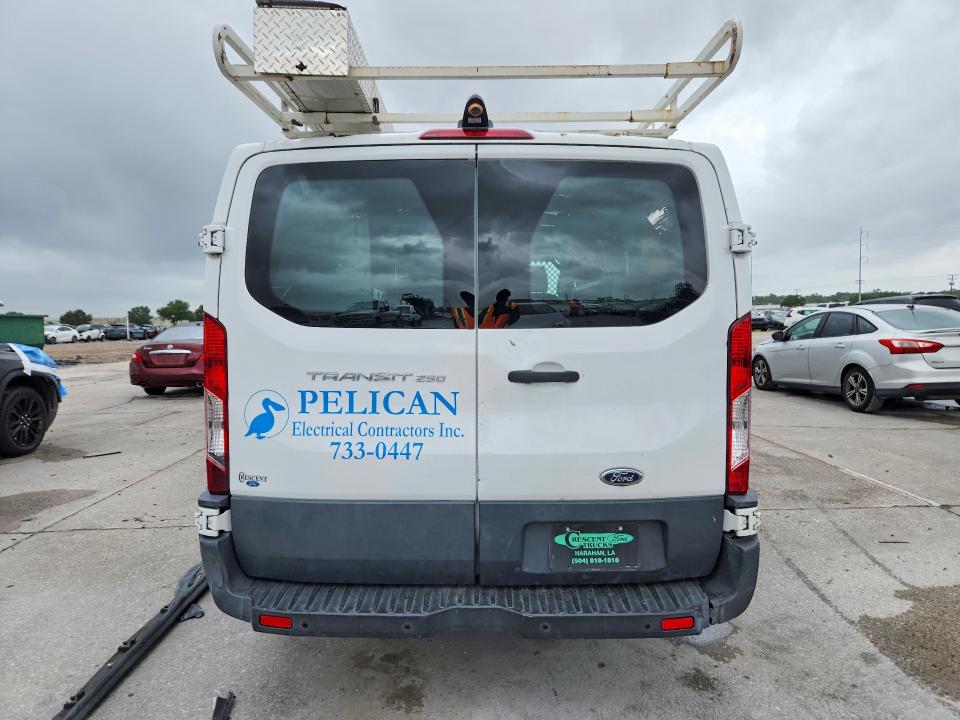 2015 Ford Transit მანქანა იყიდება აუქციონზე, vin: 1FTYR1ZM9FKA44368, აუქციონის ნომერი: 55754516