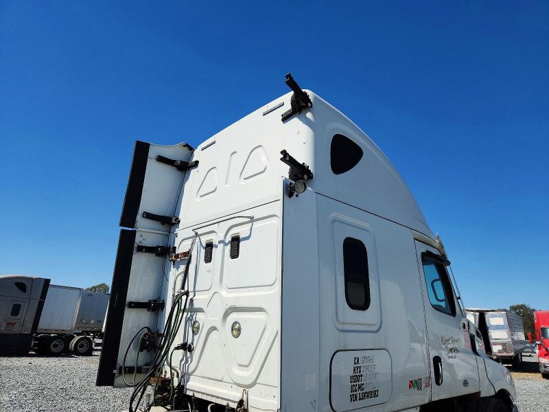 Продажа на аукционе авто 2020 Freightliner Cascadia 126, vin: 3AKJHHDR3LSKW9193, номер лота: 56982856