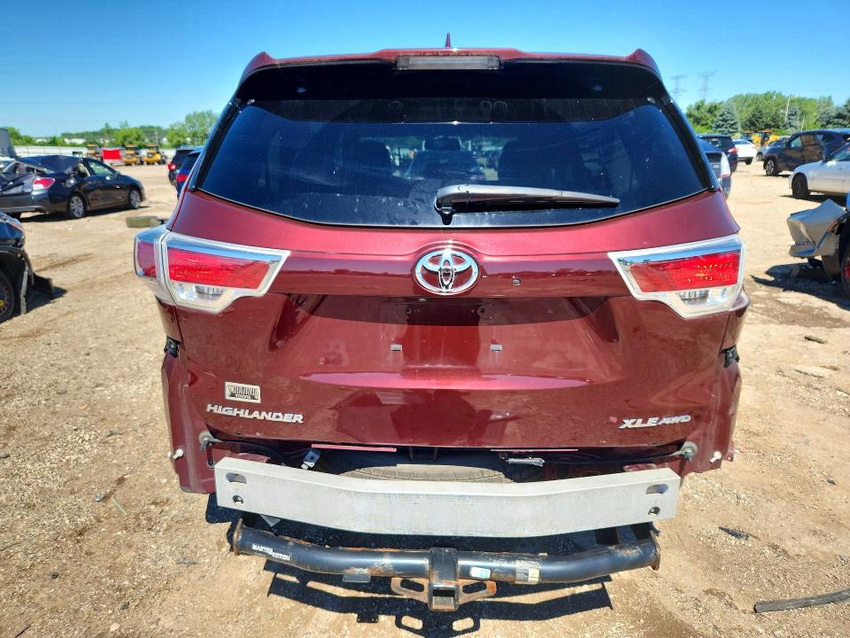 2015 Toyota Highlander მანქანა იყიდება აუქციონზე, vin: 5TDJKRFH9FS152753, აუქციონის ნომერი: 56721056