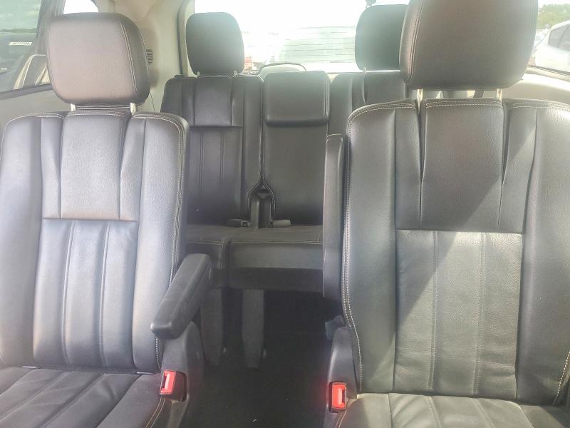 58392796 :رقم المزاد ، 2C4RC1BG1DR743860 vin ، 2013 Chrysler Town & Country مزاد بيع
