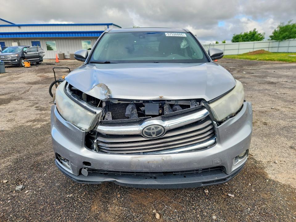 57530866 :رقم المزاد ، 5TDDKRFH0FS118830 vin ، 2015 Toyota Highlander مزاد بيع