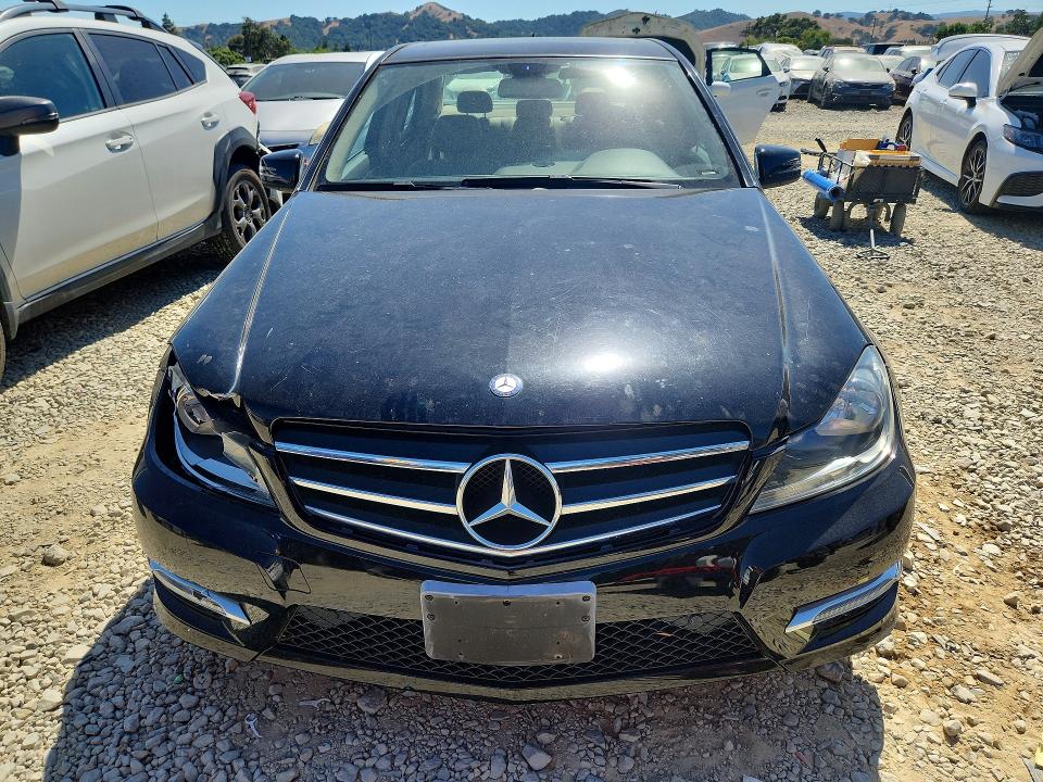 2014 Mercedes-benz C მანქანა იყიდება აუქციონზე, vin: WDDGF4HB0ER306389, აუქციონის ნომერი: 58277306