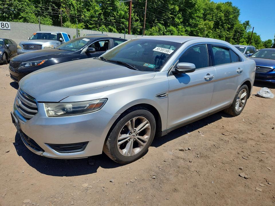 55765196 :رقم المزاد ، 1FAHP2E85FG123601 vin ، 2015 Ford Taurus مزاد بيع