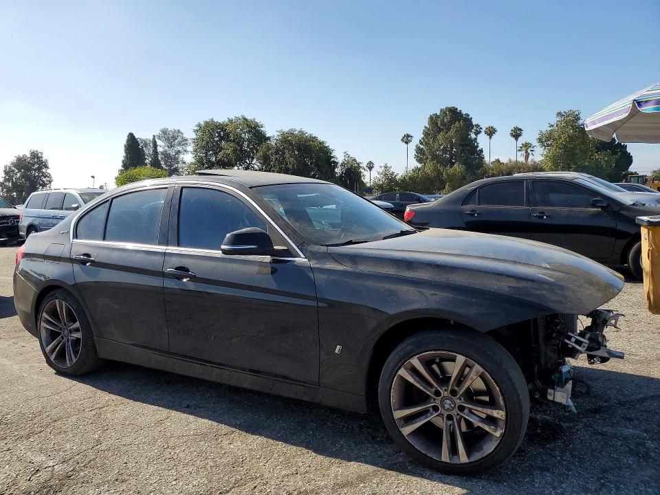 56166326 :رقم المزاد ، WBA8E1C37HA030020 vin ، 2017 Bmw 330e مزاد بيع
